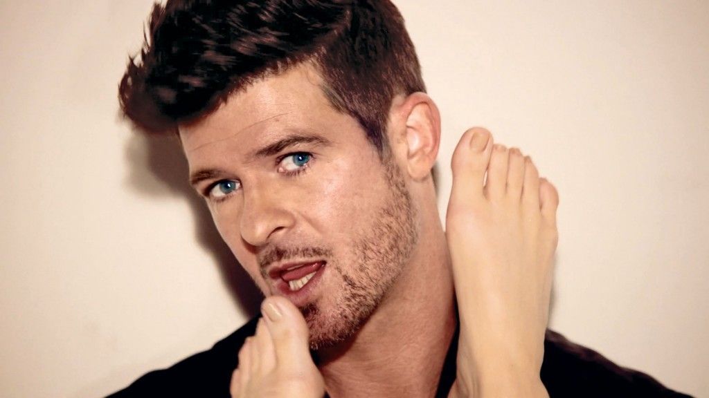 Robin-Thicke-Blurred-Lines